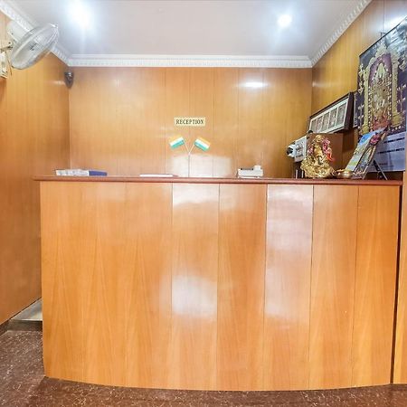 Oyo 70841 Hotel Anjali Residency Velur Esterno foto